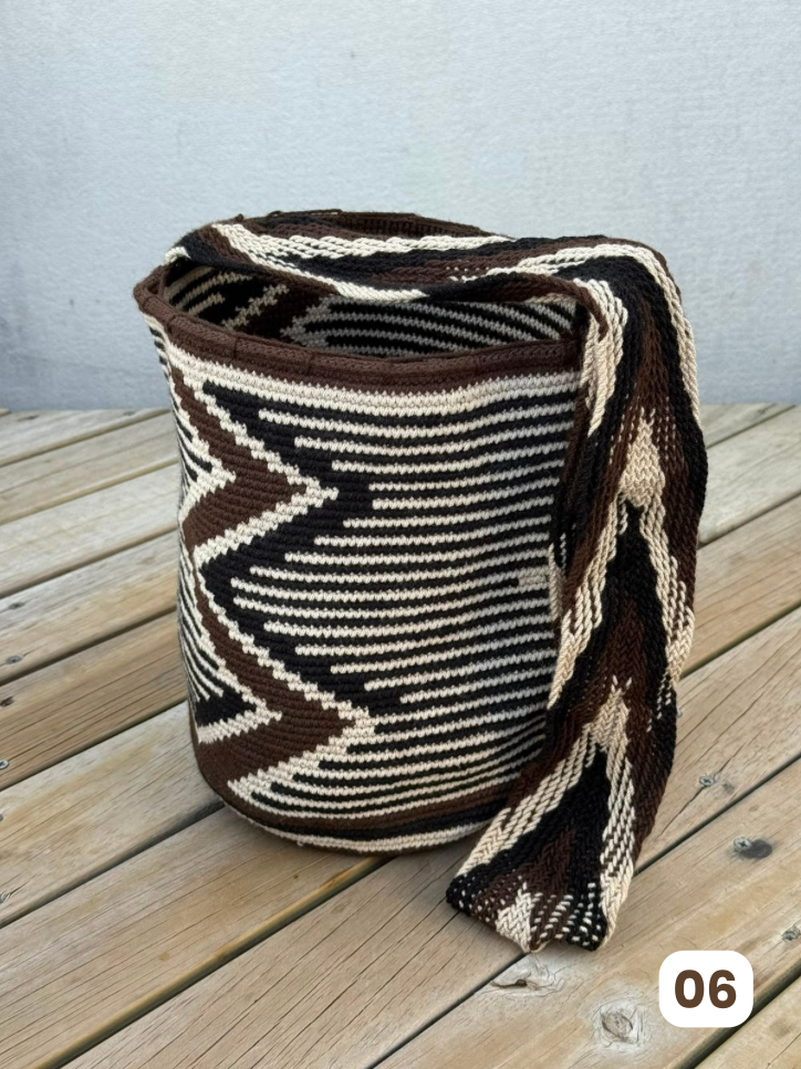 Mochila GRANDE tipo Arhuaca ⭐️🐑(30x28)