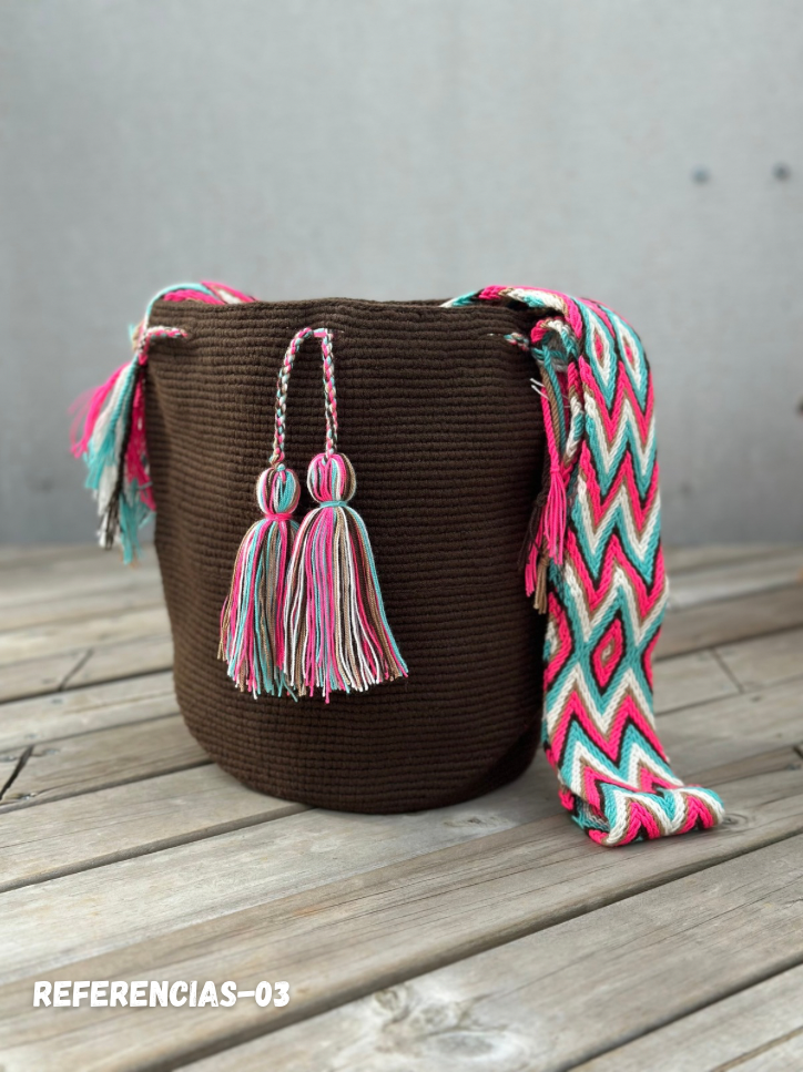 Mochila GRANDE Unicolor Tonos Tierra 🌎(31x28)