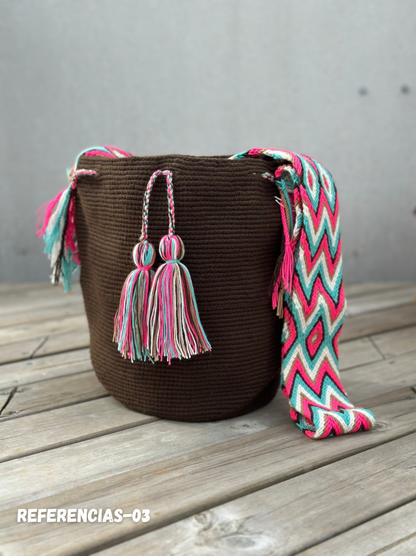 Mochila GRANDE Unicolor Tonos Tierra 🌎(31x28)