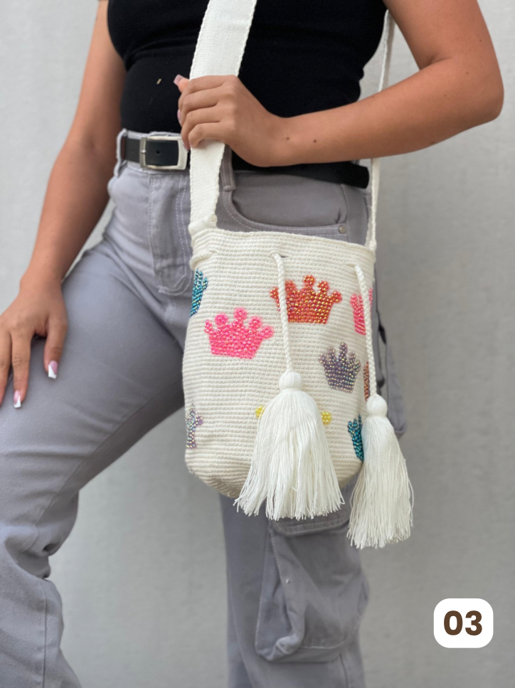 Mochila MEDIANA Perlada💫(22x18)