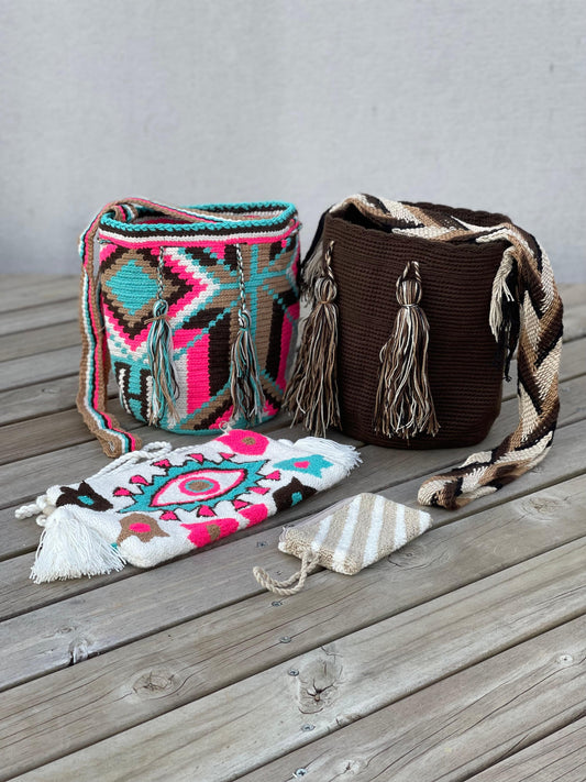 ✨Combo Especial: 2 Mochilas MEDIANAS+ (Sobre Wayuu + Monedero GRATIS) 🎁
