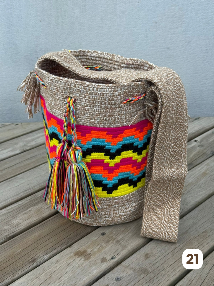 Mochilas GRANDE Matizadas💫 (31x28)