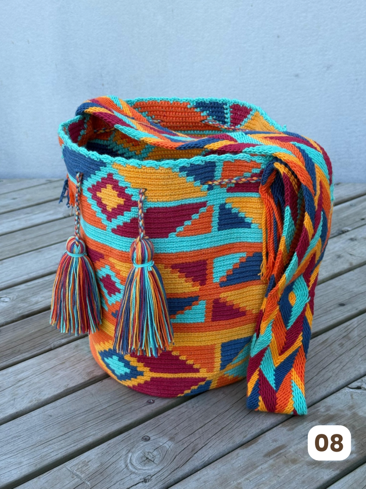Mochila GRANDE Esencia Clásica🍂 (31x28)