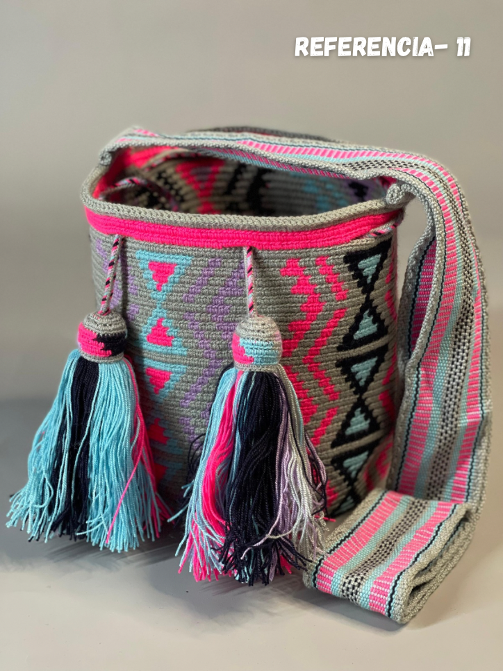 Mochila MEDIANA Colección PREMIUM  🔥⭐️ (22x21)