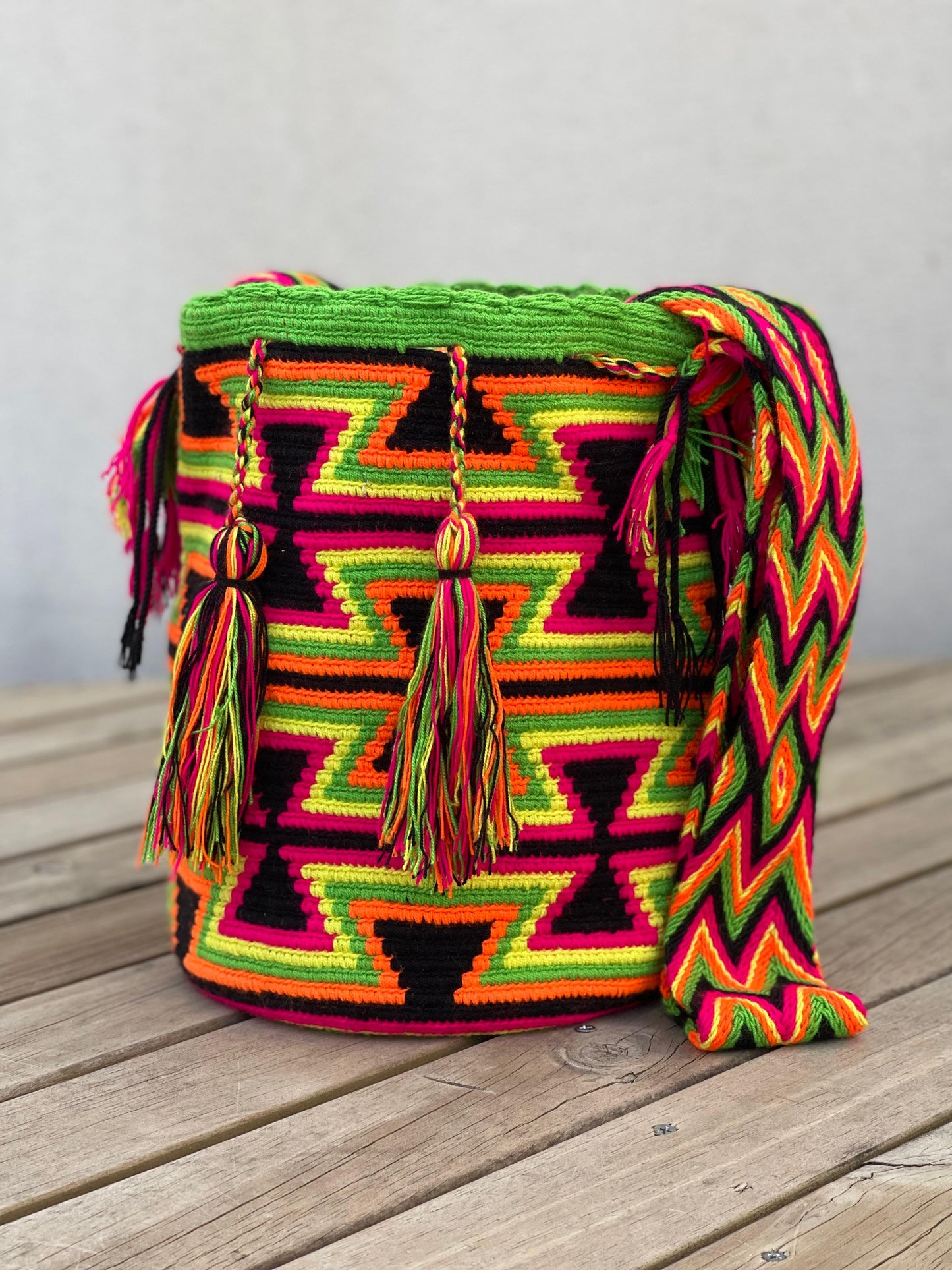 Mochila GRANDE Fiesta Tropical🌴 (31x28)