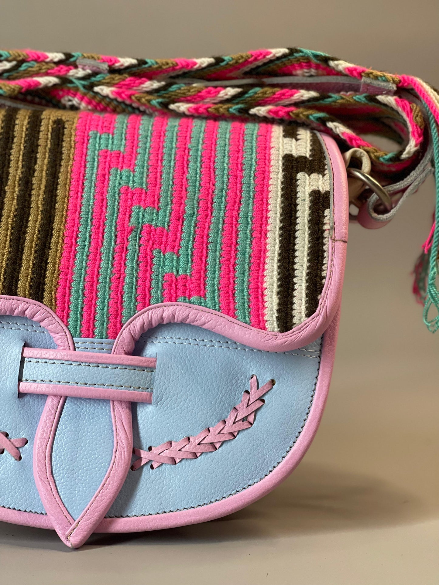 Carriel Wayuu Sombra Divina– Edición Limitada ⭐️