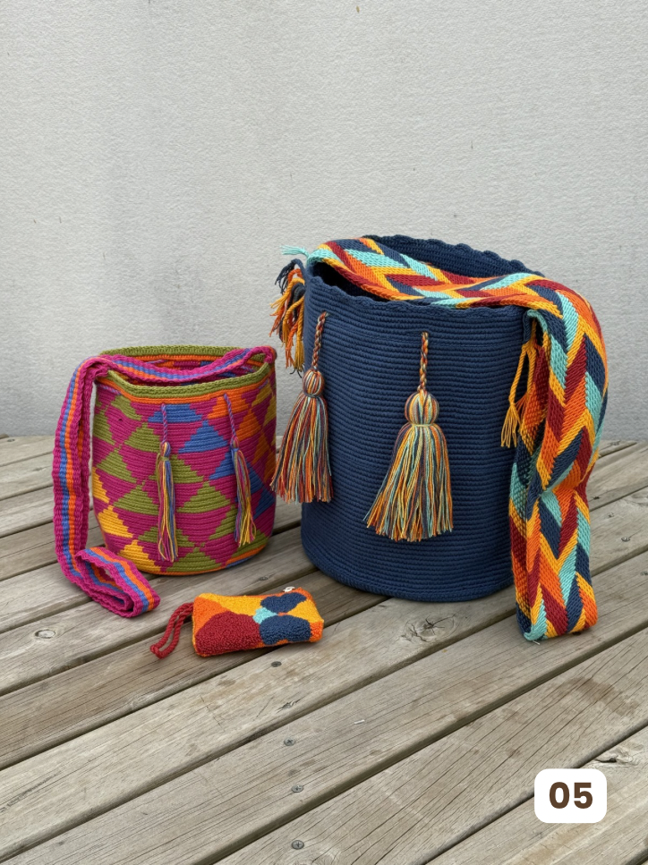 Set ⭐️Mochila Grande + Mochila Mediana + (Monedero de Regalo)🎁