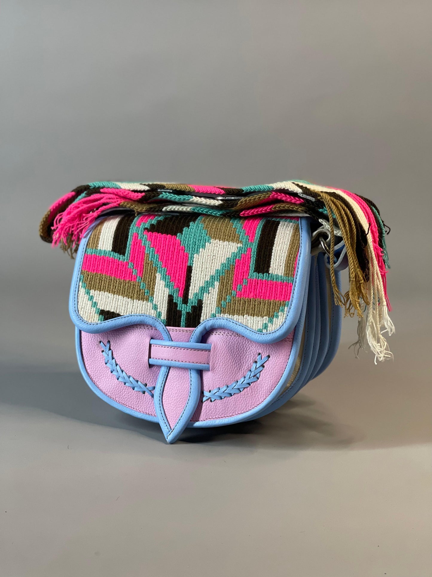 ⭐️ 👜CARRIEL WAYUU    (21x26cm)😍