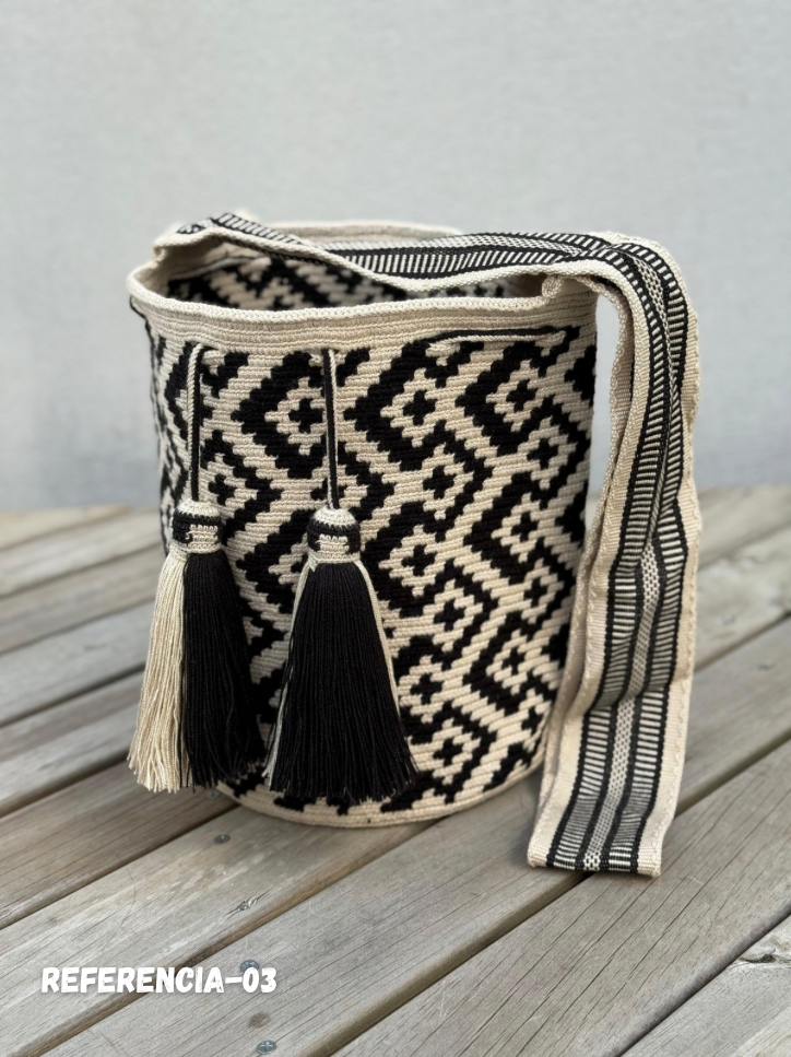 ✨Mochila Gran Reserva de Colección 🏛️🐦‍🔥(32x29 cm)