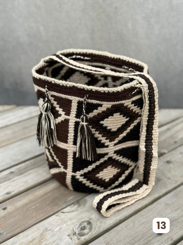 Mochila MEDIANA Exclusiva ⭐️(21x18)