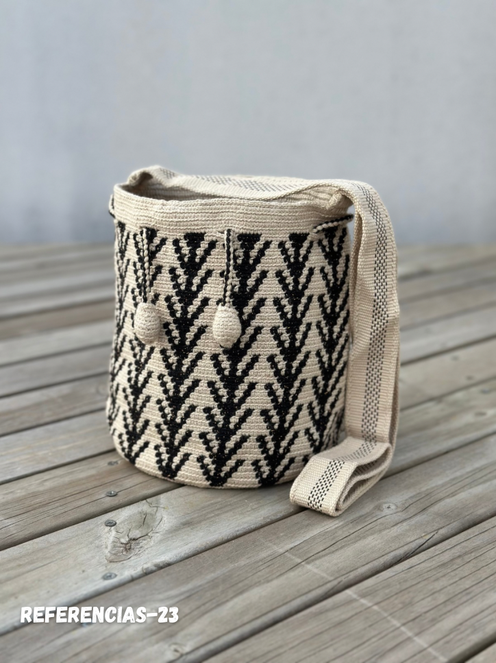 MEDIANA PREMIUM Detalles en SEDA⭐️✨ (22x20)