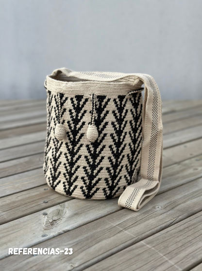 MEDIANA PREMIUM Detalles en SEDA⭐️✨ (22x20)