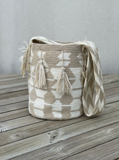 Mochila GRANDE Tonos Tierra🌤️ (31x28)