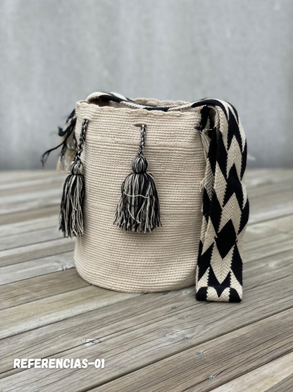 Mochila GRANDE Beige⭐️ (31x28)