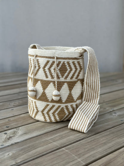 MEDIANA PREMIUM Detalles en SEDA⭐️✨ (22x20)