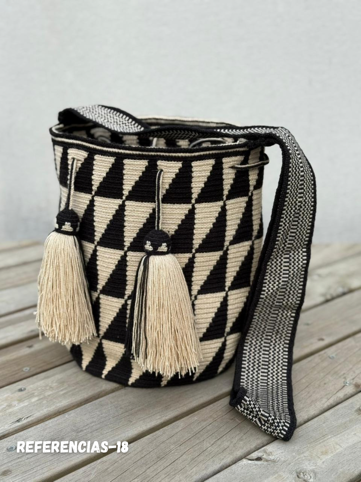 ✨Mochila Gran Reserva de Colección 🏛️🐦‍🔥(32x29 cm)