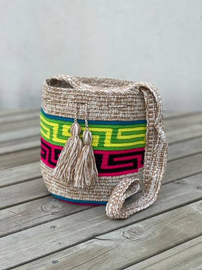 Mochila MEDIANA Tonos Pastel (22x18)⭐️