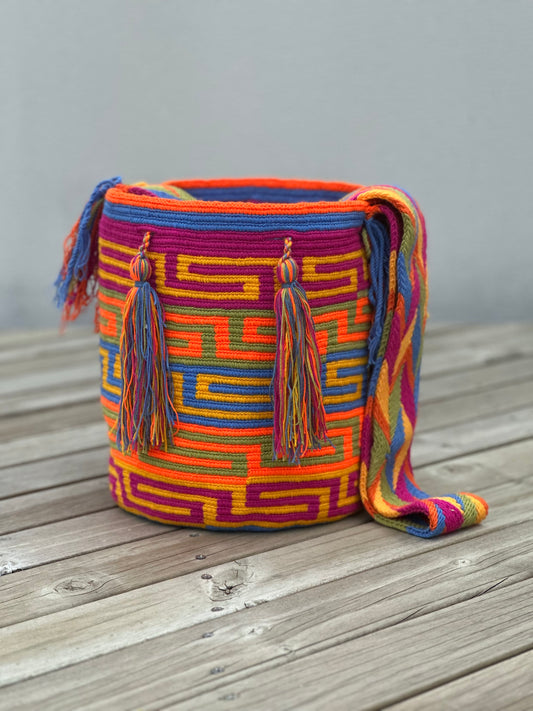 Mochila GRANDE Esencia Clásica🍂 (31x28)