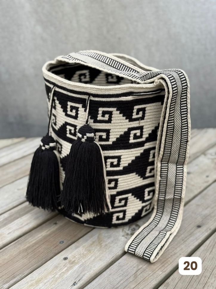 ✨Mochila Gran Reserva de Colección 🏛️🐦‍🔥(32x29 cm)