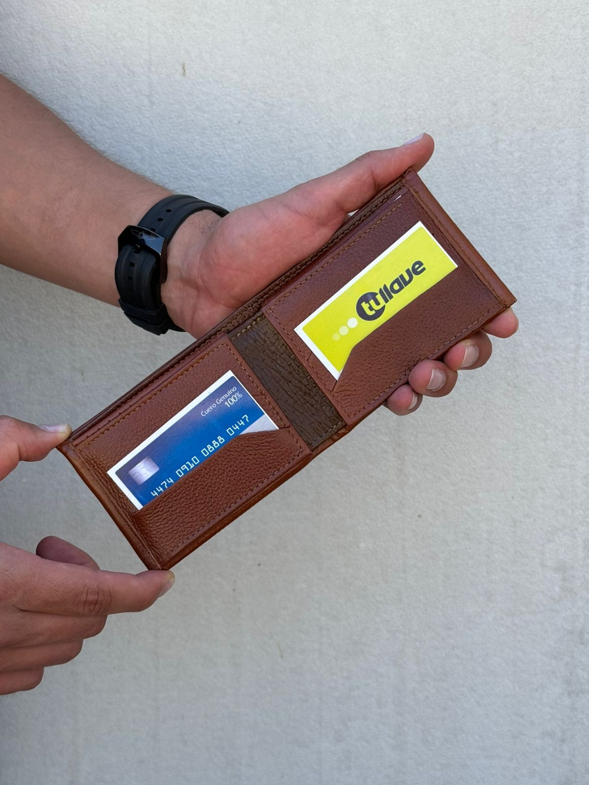 💼🤎 Billetera Ejecutiva en Cuero para Hombre (11x9cm)