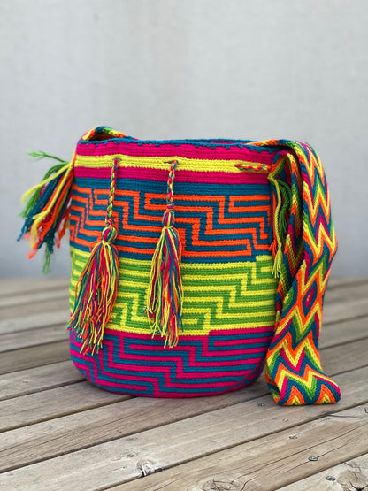 Mochila GRANDE Fiesta Tropical🌴 (31x28)