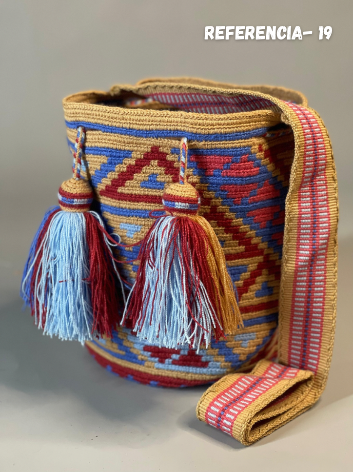 Mochila MEDIANA Colección PREMIUM  🔥⭐️ (22x21)