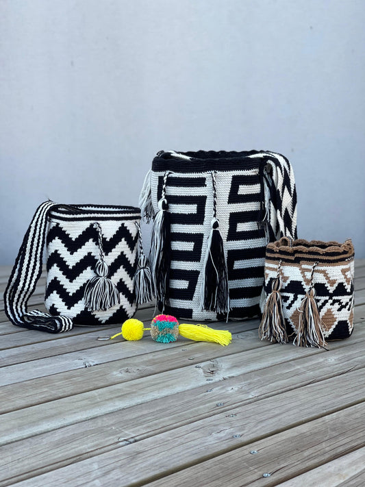 ✨Combo Completo- 3 Mochilas + Llavero Artesanal🎁🧶