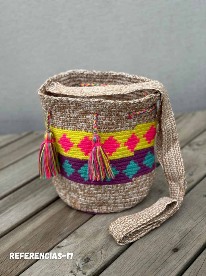 Mochila MEDIANA Tonos Pastel (22x18)⭐️