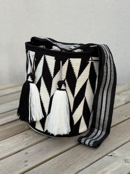 ✨Mochila Gran Reserva de Colección 🏛️🐦‍🔥(32x29 cm)