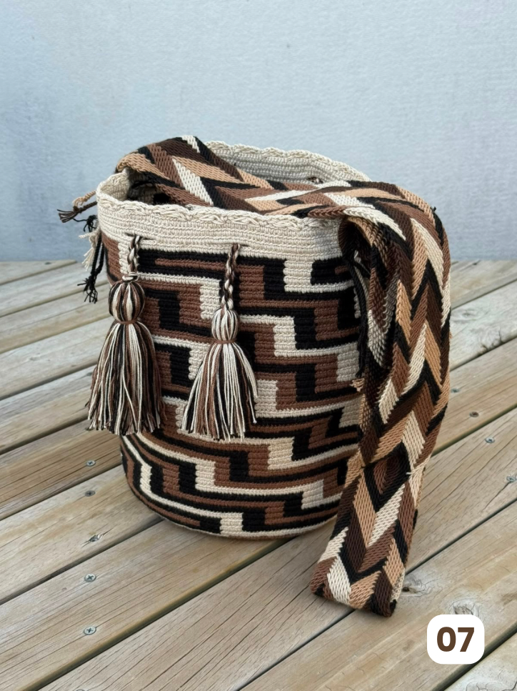 Mochila GRANDE Tonos Tierra🌤️ (31x28)