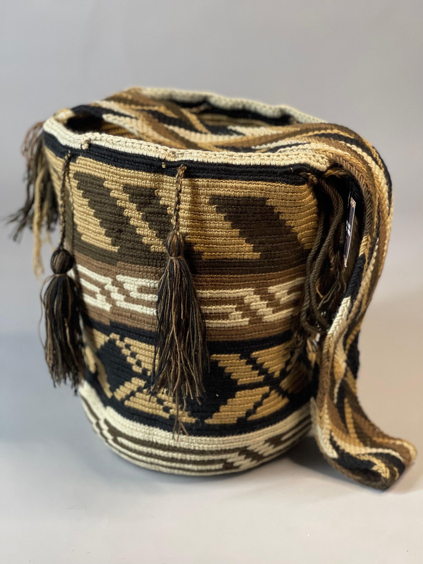 Mochila GRANDE Tonos Tierra🌤️ (31x28)