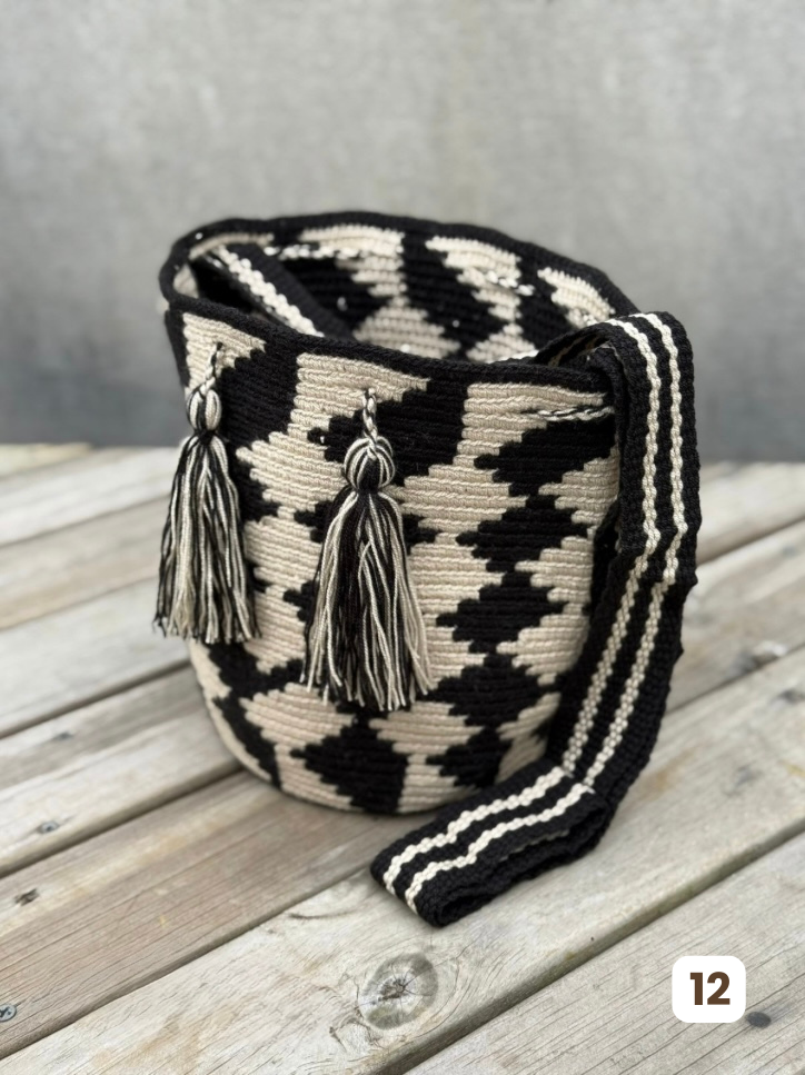 Mochila MEDIANA Exclusiva ⭐️(21x18)