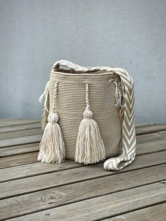 Mochila MEDIANA Neutral Exclusiva 🌟⚪️ (22x20)