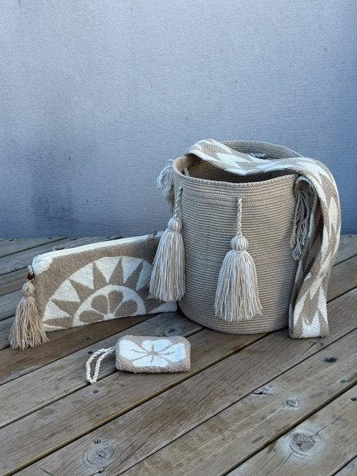 Combo Wayuu: Mochila GRANDE + Monedero + Sobre Artesanal