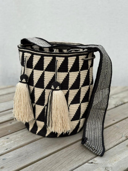 ✨Mochila Gran Reserva de Colección 🏛️🐦‍🔥(32x29 cm)