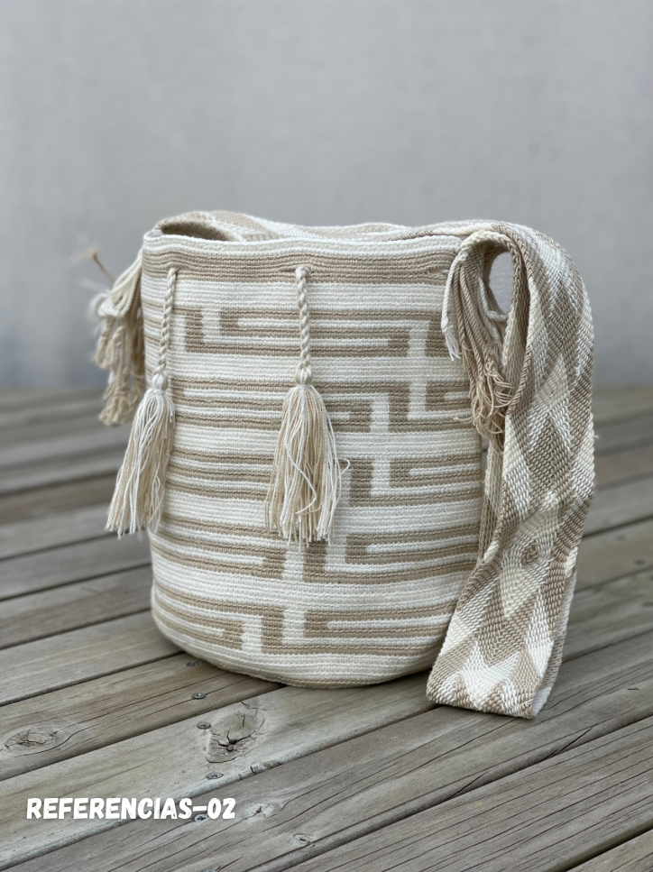 Mochila GRANDE Tonos Tierra🌤️ (31x28)