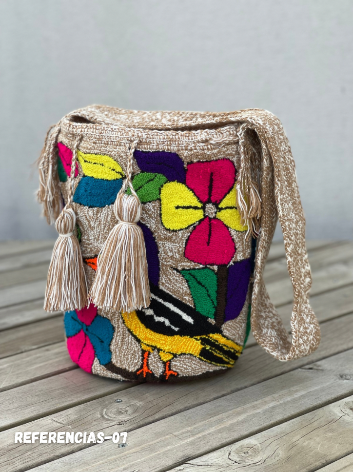 Mochila GRANDE Tapizada (31x28)🦜