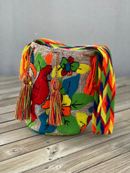 Mochila GRANDE Tapizada (31x28)🦜