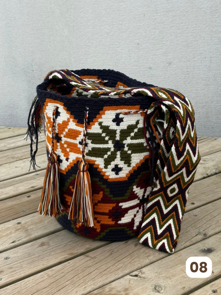 Mochila GRANDE Edición Limitada👑🌟(31x28)