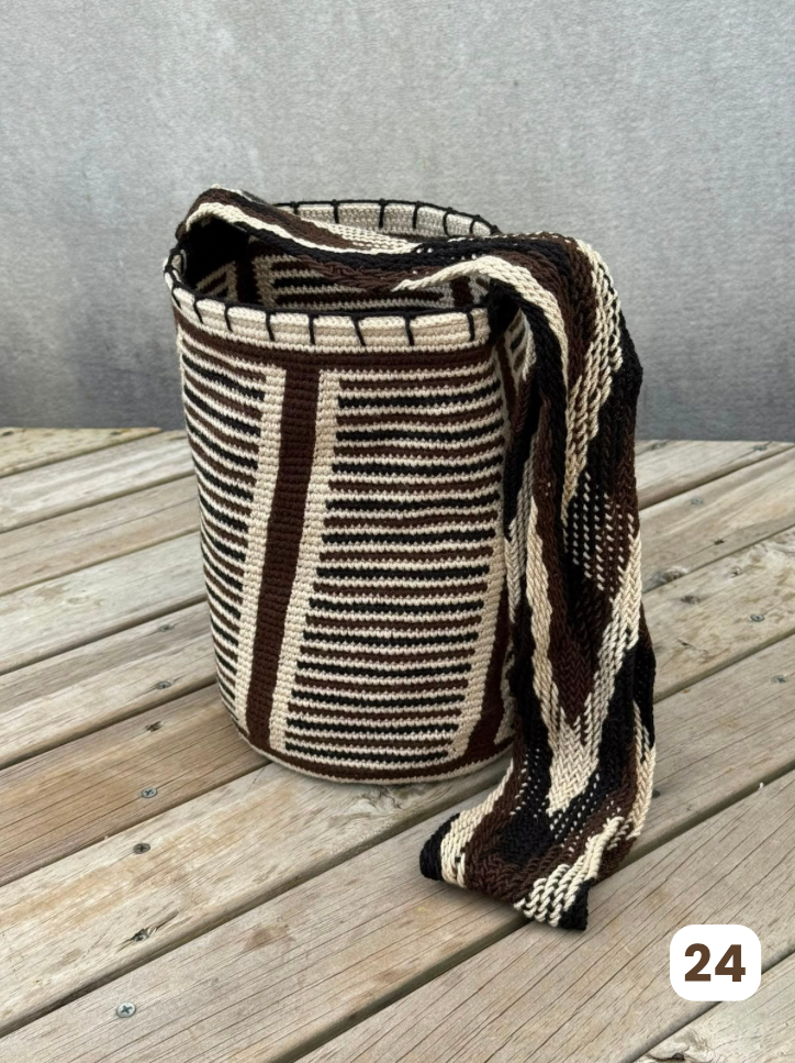 Mochila GRANDE tipo Arhuaca ⭐️🐑(30x28)