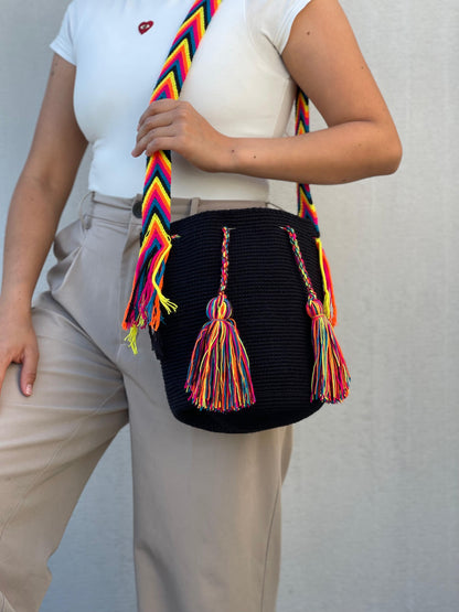 Mochila MEDIANA Unicolor🌟 (21x18)