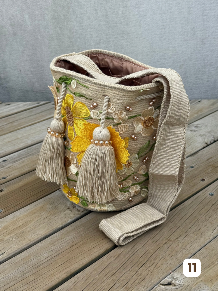 Mochila Recamada MEDIANA Primavera🌸🌷💎 (22x20)