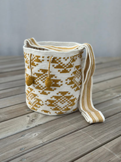 MEDIANA PREMIUM Detalles en SEDA⭐️✨ (22x20)