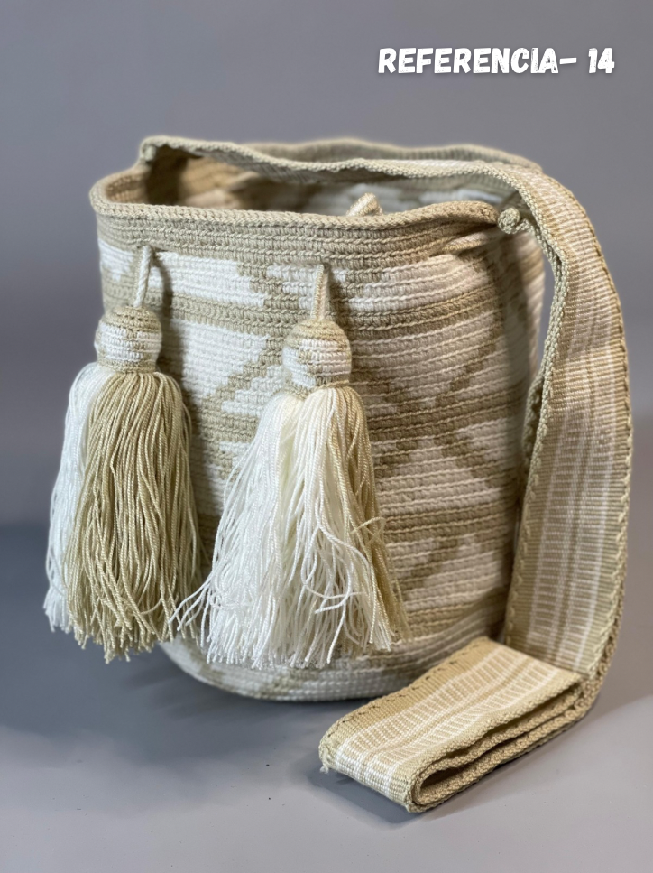 Mochila MEDIANA Colección PREMIUM  🔥⭐️ (22x21)
