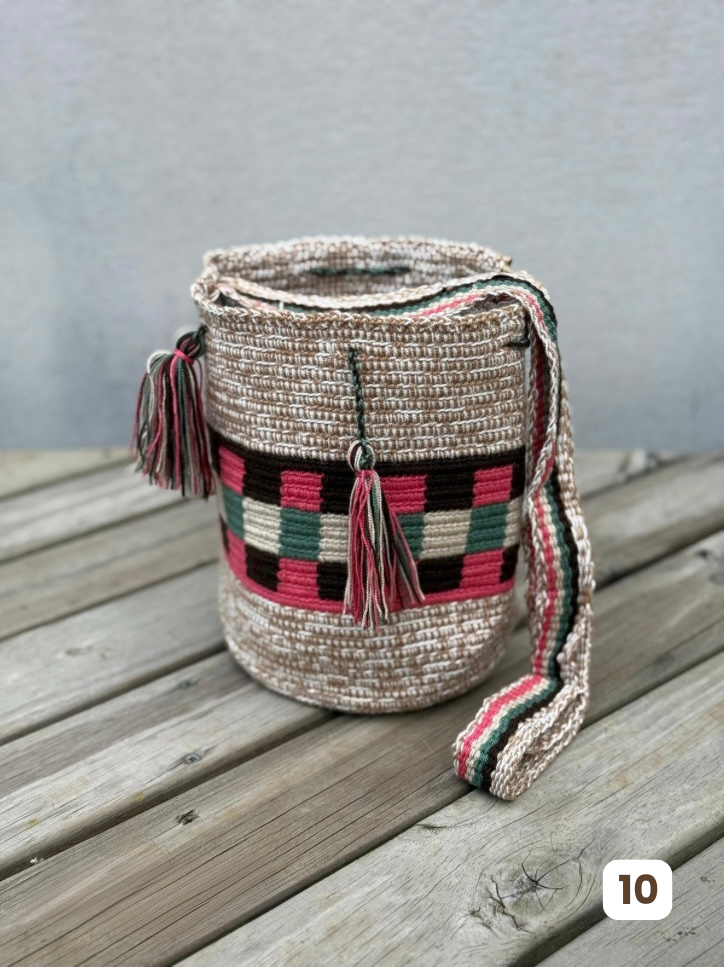 Mochila MEDIANA Exclusiva ⭐️(21x18)