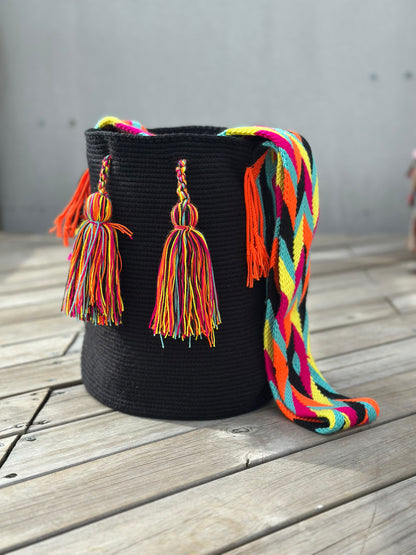 Mochila GRANDE Negra⚫️ 🎩(31x28)