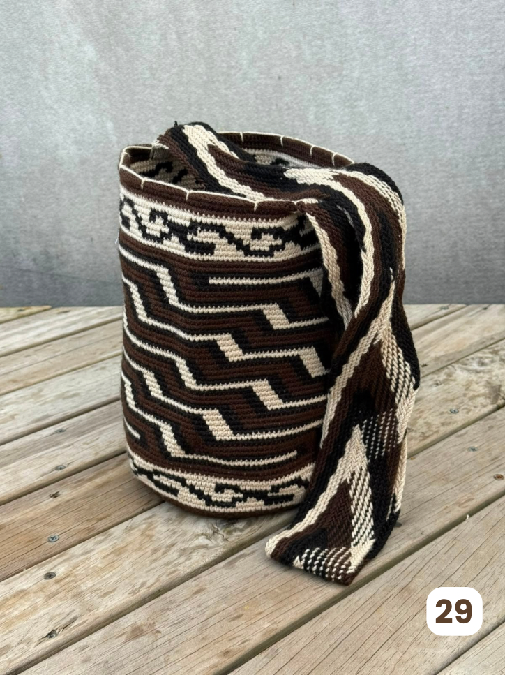 Mochila GRANDE tipo Arhuaca ⭐️🐑(30x28)