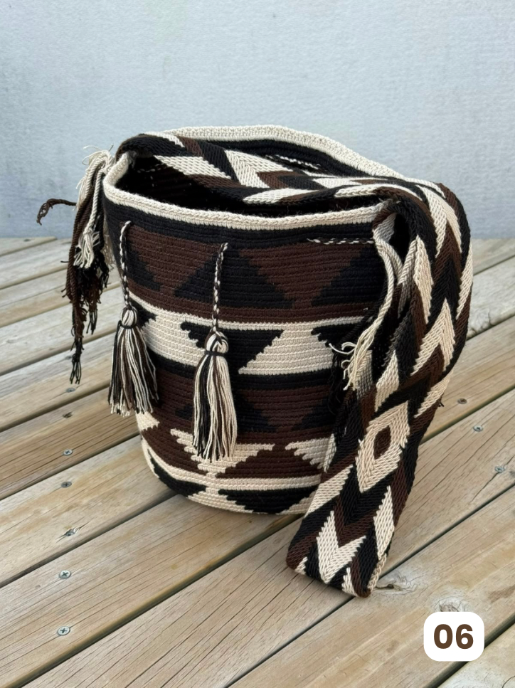Mochila GRANDE Tonos Tierra🌤️ (31x28)