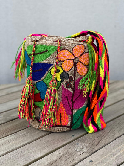 Mochila GRANDE Tapizada (31x28)🦜