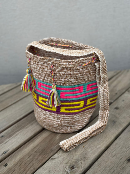 Mochila MEDIANA Tonos Pastel (22x18)⭐️